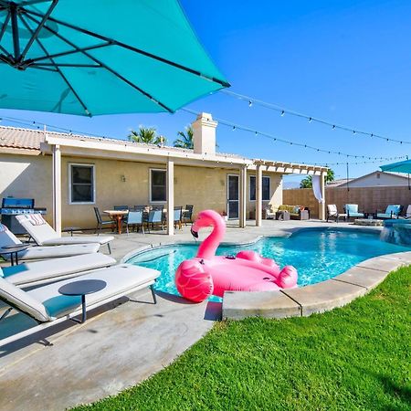 Casa Desert Muse With Heated Pool Spa Firepit Mini Golf And Games Indio Exteriör bild