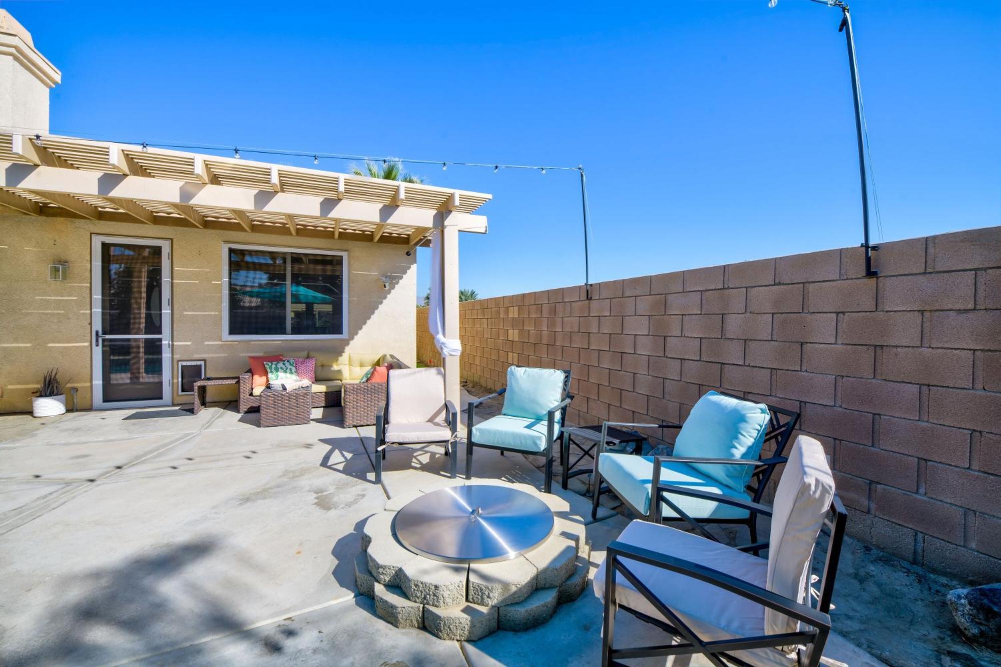 Casa Desert Muse With Heated Pool Spa Firepit Mini Golf And Games Indio Exteriör bild